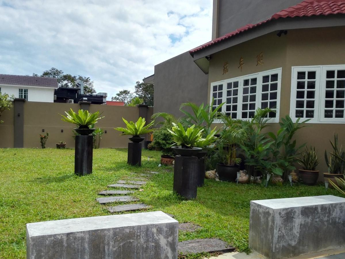 Concordia Inn George Town Exteriör bild